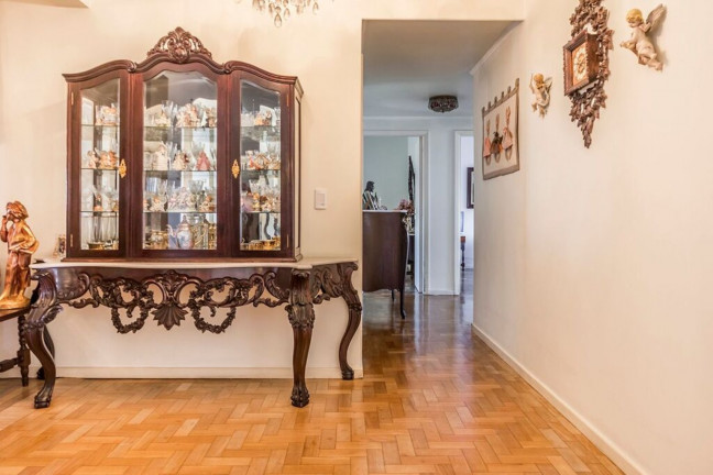 Imagem Imóvel com 3 Quartos à Venda, 171 m² em Centro Histórico - Porto Alegre Imagem Imóvel com 3 Quartos à Venda, 171 m² em Centro Histórico - Porto Alegre
