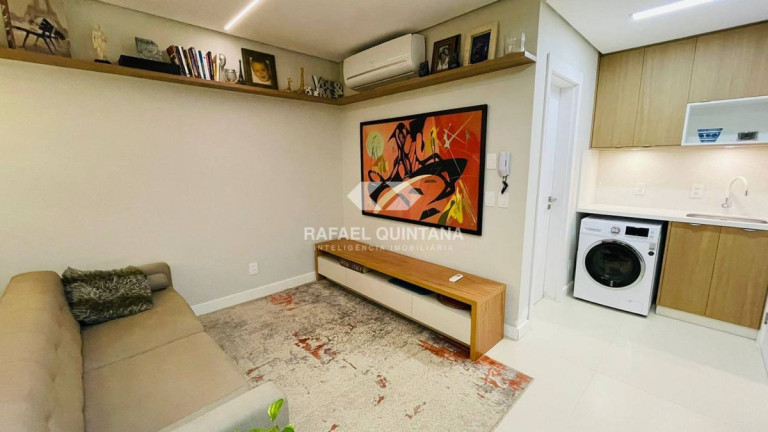 Imagem Apartamento com 1 Quarto à Venda, 51 m² em Centro - Florianópolis