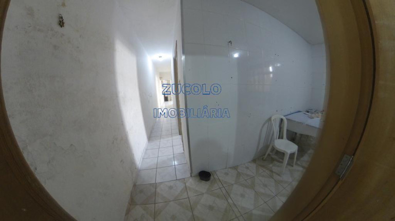 Imagem Casa com 4 Quartos à Venda, 200 m² Imagem Casa com 4 Quartos à Venda, 200 m²