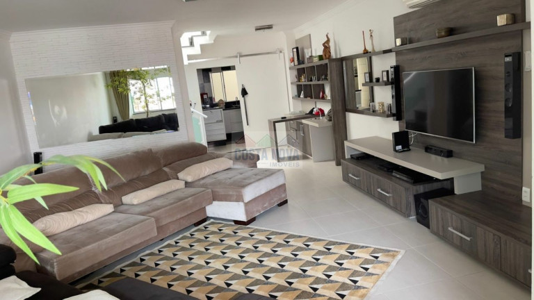 Casa com 4 Quartos à Venda, 140 m² em Parada Inglesa - São Paulo