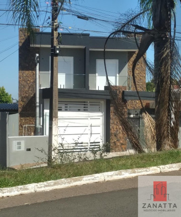 Sobrado com 2 Quartos à Venda, 100 m² em Olímpica - Esteio