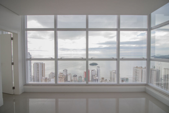 Imagem Apartamento com 4 Quartos à Venda, 353 m² em Centro - Balneario Camboriu