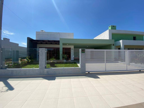 Imagem Casa com 3 Quartos à Venda, 300 m² em Atlântida Sul - Osório Imagem Casa com 3 Quartos à Venda, 300 m² em Atlântida Sul - Osório