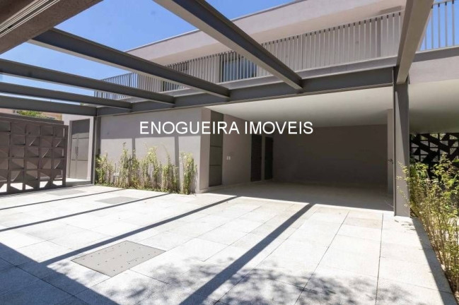 Imagem Sobrado com 4 Quartos à Venda, 370 m² em Alto De Pinheiros - São Paulo