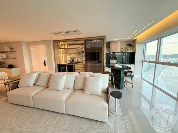 Imagem Apartamento com 4 Quartos à Venda, 196 m² em Centro - Balneário Camboriú