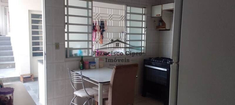 Imagem Sobrado com 6 Quartos à Venda, 273 m² em Beira Rio - Guaratinguetá Imagem Sobrado com 6 Quartos à Venda, 273 m² em Beira Rio - Guaratinguetá