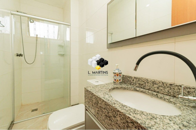 Imagem Apartamento com 2 Quartos à Venda, 74 m² em Passo Da Areia - Porto Alegre