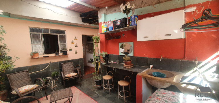 Imagem Sobrado com 9 Quartos à Venda,  em Riacho Das Pedras - Contagem