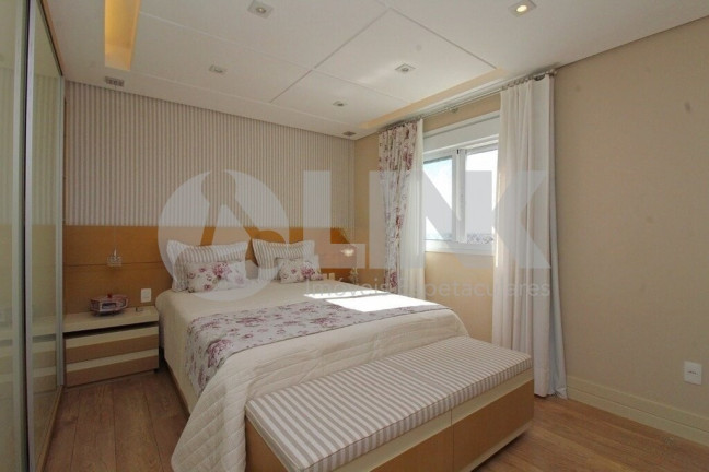 Imagem Imóvel com 1 Quarto à Venda, 160 m² em Higienópolis - Porto Alegre Imagem Imóvel com 1 Quarto à Venda, 160 m² em Higienópolis - Porto Alegre