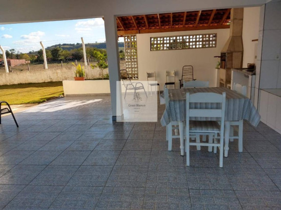 Imagem Chácara com 2 Quartos à Venda, 300 m² Imagem Chácara com 2 Quartos à Venda, 300 m²
