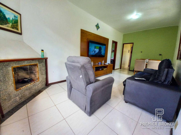Imagem Casa com 4 Quartos à Venda, 221 m² em Bom Retiro - Teresópolis Imagem Casa com 4 Quartos à Venda, 221 m² em Bom Retiro - Teresópolis