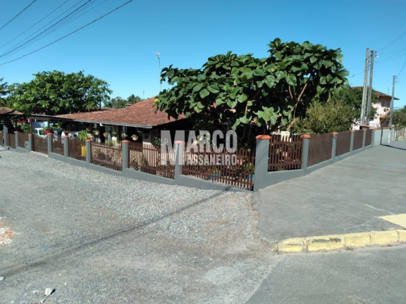 Casa com 2 Quartos à Venda, 399 m² em Pinheiros - Balneário Barra Do Sul