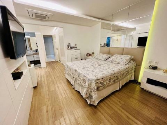 Imagem Imóvel com 3 Quartos à Venda, 180 m² em Santa Lúcia - Vitória Imagem Imóvel com 3 Quartos à Venda, 180 m² em Santa Lúcia - Vitória