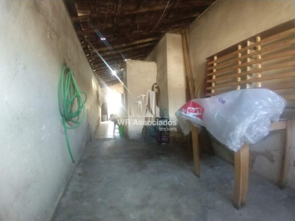 Imagem Casa com 3 Quartos à Venda, 234 m²