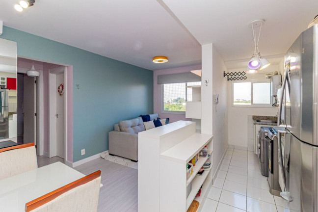 Imagem Apartamento com 2 Quartos à Venda, 51 m² em Humaitá - Porto Alegre