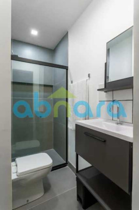 Imagem Apartamento com 2 Quartos à Venda, 70 m² em Copacabana - Rio De Janeiro