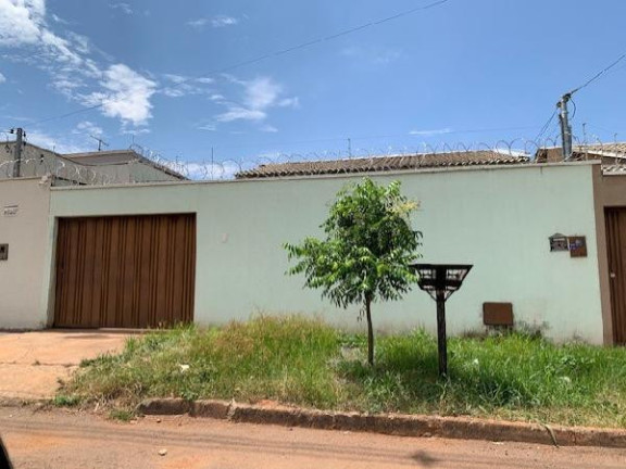 Casa com 2 Quartos à Venda, 123 m² em Setor Cristina - Trindade