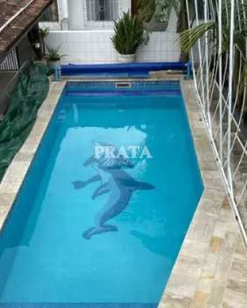 Casa à Venda, 282 m² em Encruzilhada - Santos