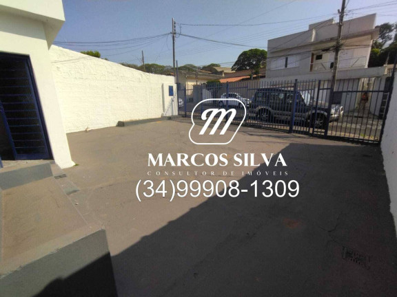 Casa com 3 Quartos à Venda, 250 m² em Nossa Senhora Aparecida - Uberlândia