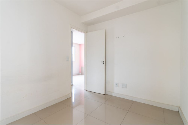 Imagem Imóvel com 2 Quartos à Venda, em Itaquera - São Paulo Imagem Imóvel com 2 Quartos à Venda, em Itaquera - São Paulo