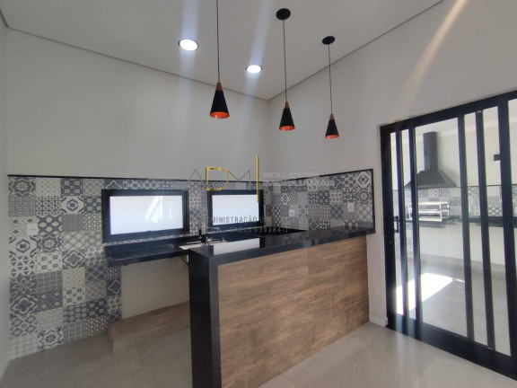 Imagem Casa com 3 Quartos à Venda, 250 m² em Jardim Itália - Botucatu
