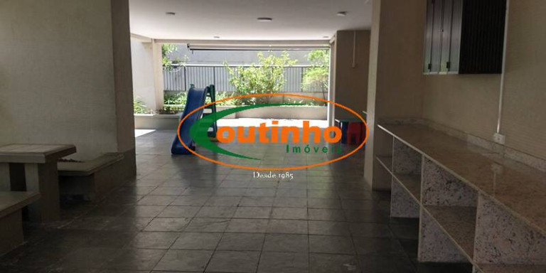 Imagem Apartamento com 3 Quartos à Venda, 144 m² em Tijuca - Rio De Janeiro Imagem Apartamento com 3 Quartos à Venda, 144 m² em Tijuca - Rio De Janeiro