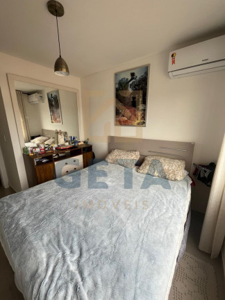 Imagem Apartamento com 2 Quartos à Venda, 47 m² em Areias - Camboriú