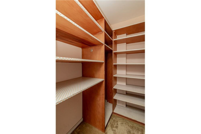 Imagem Imóvel com 3 Quartos à Venda,  em Moinhos De Vento - Porto Alegre