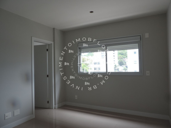 Imagem Apartamento com 2 Quartos à Venda, 76 m² em Itacorubi - Florianópolis