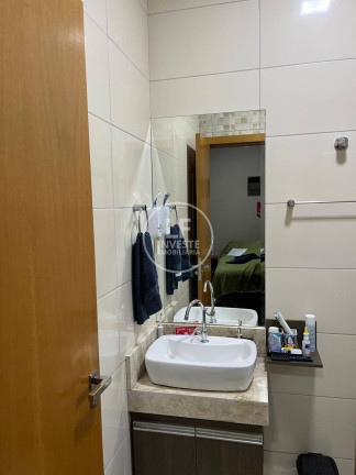 Imagem Casa com 2 Quartos à Venda, 180 m² em Goiânia 2 - Goiânia Imagem Casa com 2 Quartos à Venda, 180 m² em Goiânia 2 - Goiânia