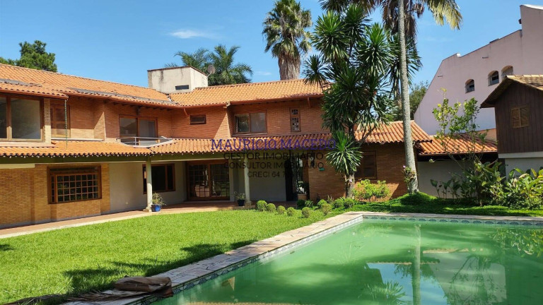 Casa com 6 Quartos à Venda, 1.300 m² em Alphaville Residencial Dois - Barueri