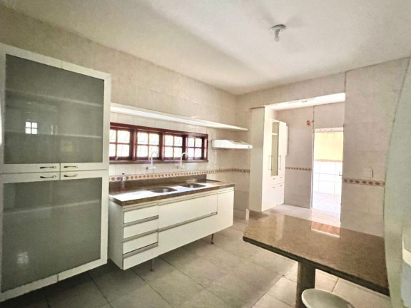 Imagem Casa com 4 Quartos à Venda, 180 m² em Sapiranga - Fortaleza