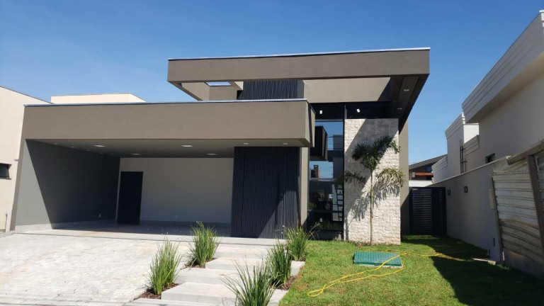Imagem Casa de Condomínio com 3 Quartos à Venda, 235 m² em Ribeirão Do Lipa - Cuiabá