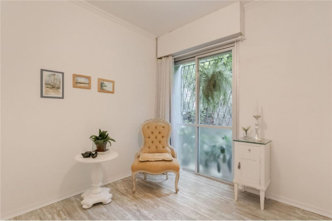 Imagem Imóvel com 2 Quartos à Venda, em Petrópolis - Porto Alegre Imagem Imóvel com 2 Quartos à Venda, em Petrópolis - Porto Alegre