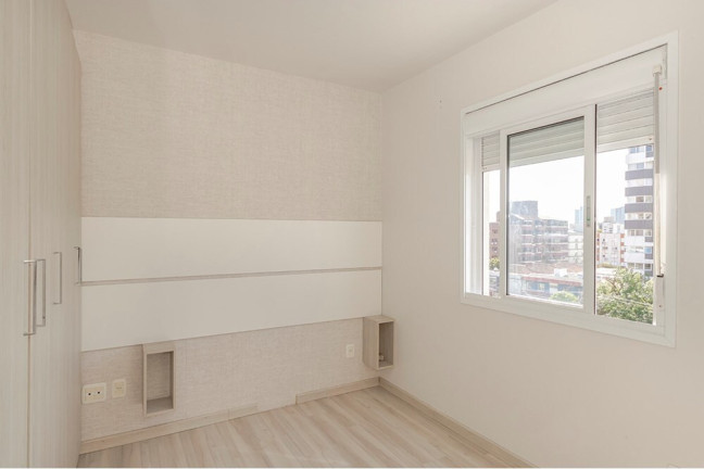 Imagem Apartamento com 1 Quarto à Venda, 31 m² em Menino Deus - Porto Alegre