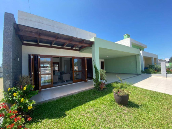 Imagem Casa com 3 Quartos à Venda, 300 m² em Atlântida Sul - Osório Imagem Casa com 3 Quartos à Venda, 300 m² em Atlântida Sul - Osório