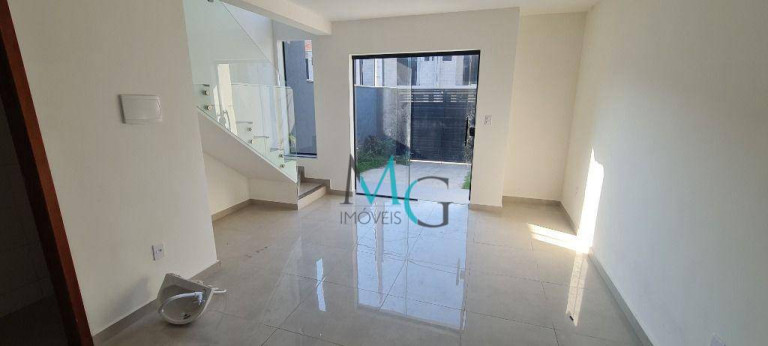 Imagem Casa com 2 Quartos à Venda, 80 m² em Campo Grande - Rio De Janeiro Imagem Casa com 2 Quartos à Venda, 80 m² em Campo Grande - Rio De Janeiro