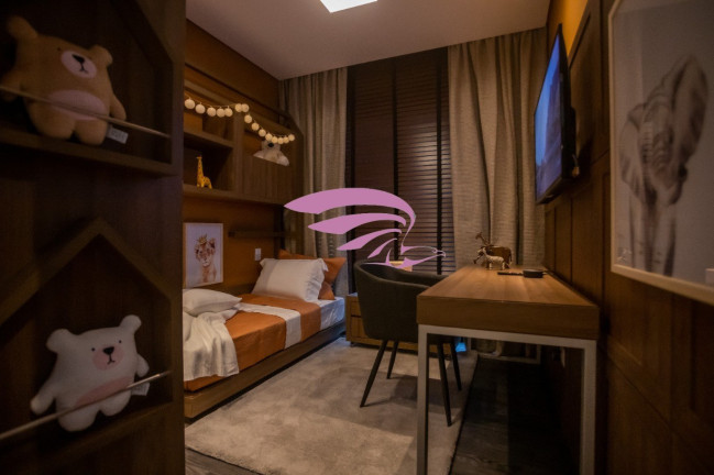 Imagem Imóvel com 3 Quartos à Venda, 221 m² em Alto Da Glória - Curitiba Imagem Imóvel com 3 Quartos à Venda, 221 m² em Alto Da Glória - Curitiba