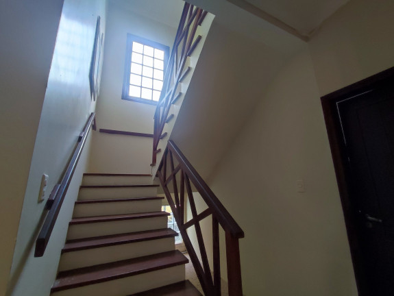 Imagem Apartamento com 5 Quartos à Venda, 330 m² em Camaçari