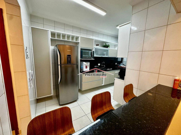 Imagem Apartamento com 2 Quartos à Venda, 83 m² em Ocian - Praia Grande