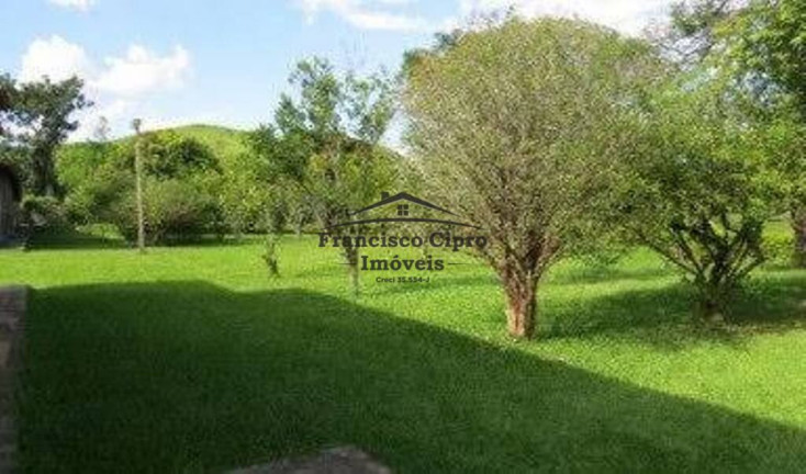 Imagem Imóvel com 3 Quartos à Venda, 1.300 m² em Embaú - Cachoeira Paulista Imagem Imóvel com 3 Quartos à Venda, 1.300 m² em Embaú - Cachoeira Paulista