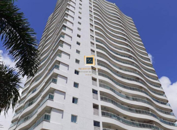Apartamento com 3 Quartos à Venda, 220 m² em Parquelândia - Fortaleza