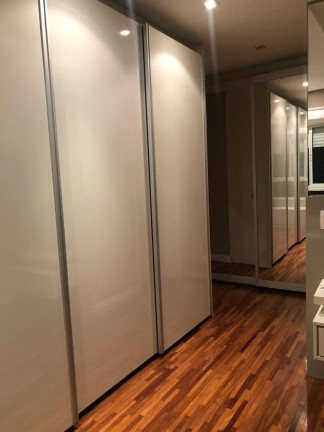 Imagem Imóvel com 4 Quartos à Venda, 223 m² em Morumbi - São Paulo Imagem Imóvel com 4 Quartos à Venda, 223 m² em Morumbi - São Paulo