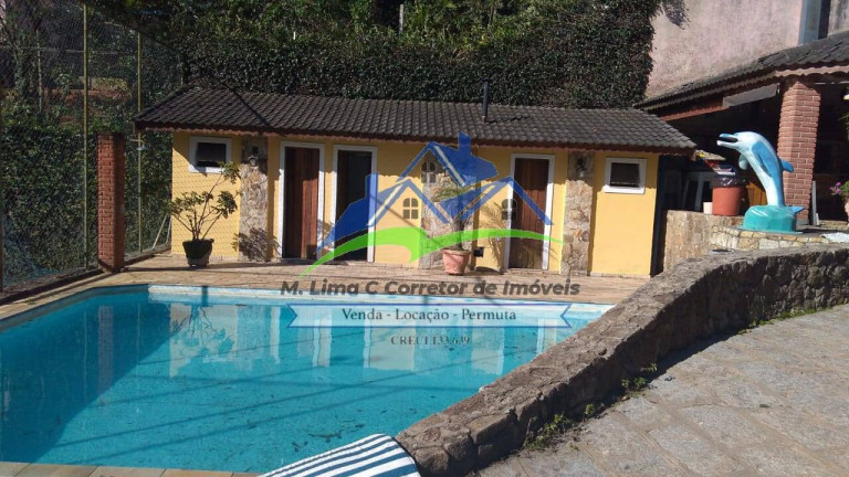 Chácara com 5 Quartos à Venda, 1.000 m² em Atibaia