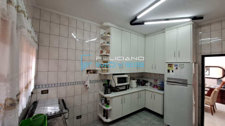 Imagem Casa com 4 Quartos à Venda, 300 m² em Canto Do Forte - Praia Grande Imagem Casa com 4 Quartos à Venda, 300 m² em Canto Do Forte - Praia Grande