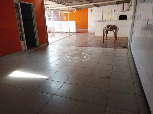 Imagem Casa com 3 Quartos à Venda, 150 m² em Jardim Curitiba - Goiânia