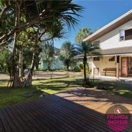 Casa de Condomínio com 4 Quartos à Venda, 219 m² em Horto Florestal - Ubatuba