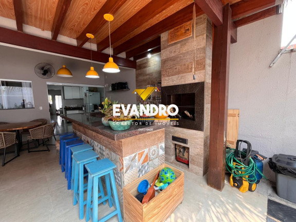 Imagem Casa com 3 Quartos à Venda, 186 m² em Santa Cruz - Cuiabá Imagem Casa com 3 Quartos à Venda, 186 m² em Santa Cruz - Cuiabá