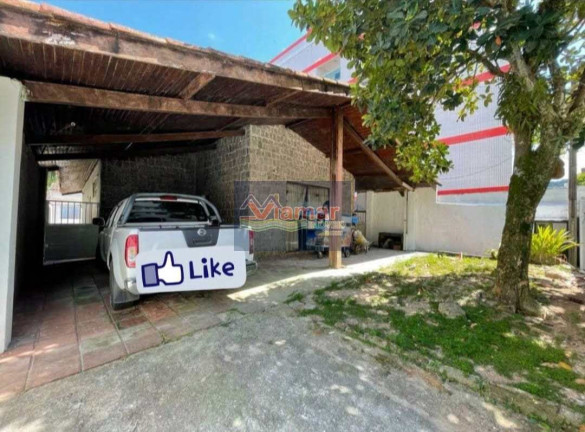 Imagem Casa com 5 Quartos à Venda, 202 m² em Tombo - Guarujá Imagem Casa com 5 Quartos à Venda, 202 m² em Tombo - Guarujá