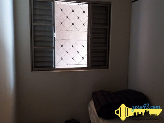 Imagem Casa com 4 Quartos à Venda, 170 m² em Conjunto Semiramis Barros Braga - Londrina Imagem Casa com 4 Quartos à Venda, 170 m² em Conjunto Semiramis Barros Braga - Londrina